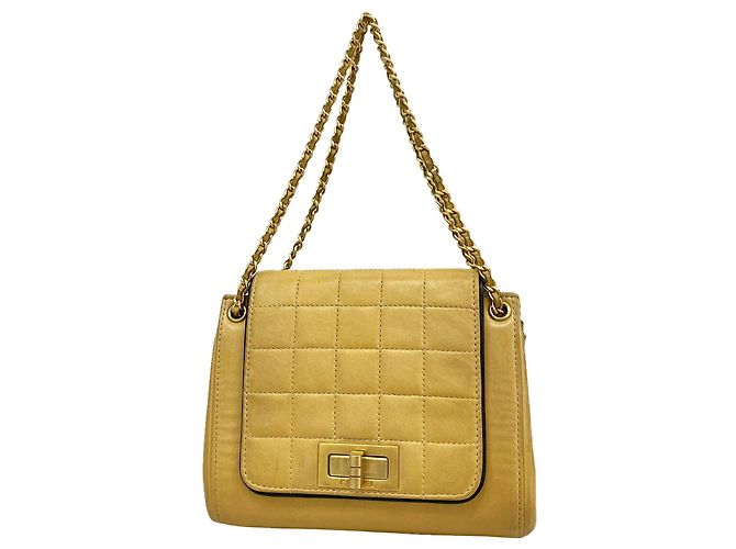 Bolsa Chanel 2.55 Matelassé em Bege
