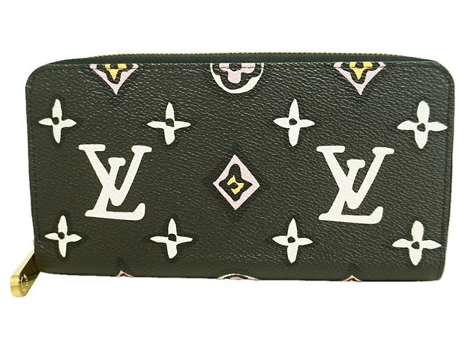 Louis Vuitton Wild at Heart Zippy Wallet Black
