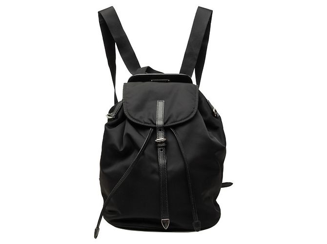 Prada Logo Rucksack Schwarz aus Nylon und Leder