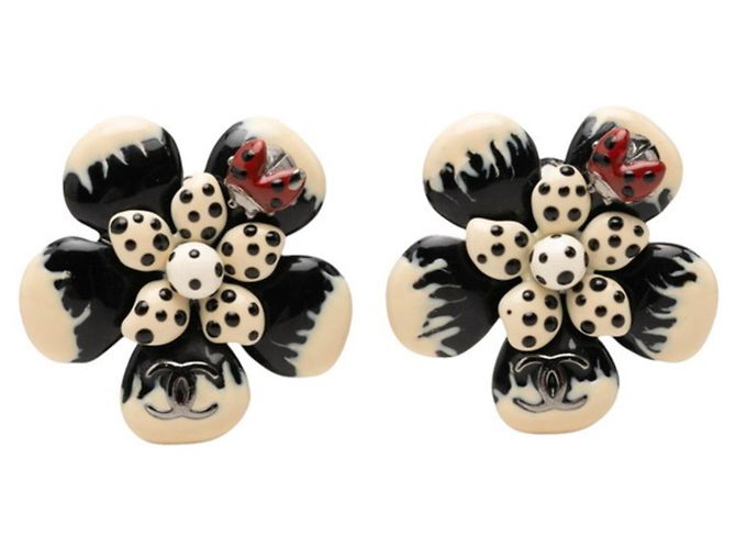 Pendientes Chanel Coco Mark Camellia Negro Plata Blanco