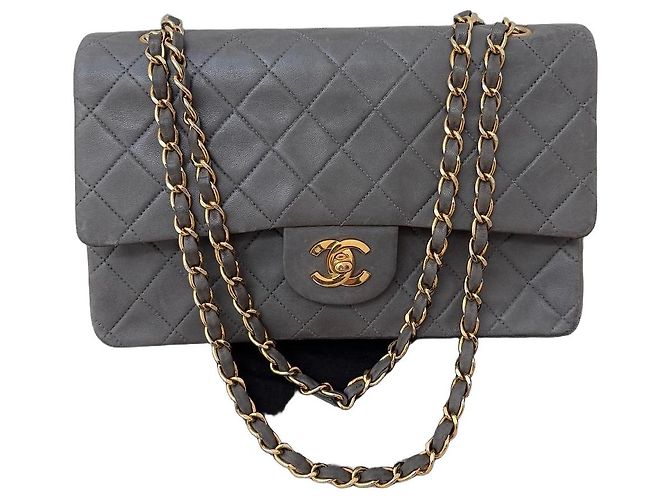 Sac Chanel Classic Double Flap en cuir gris