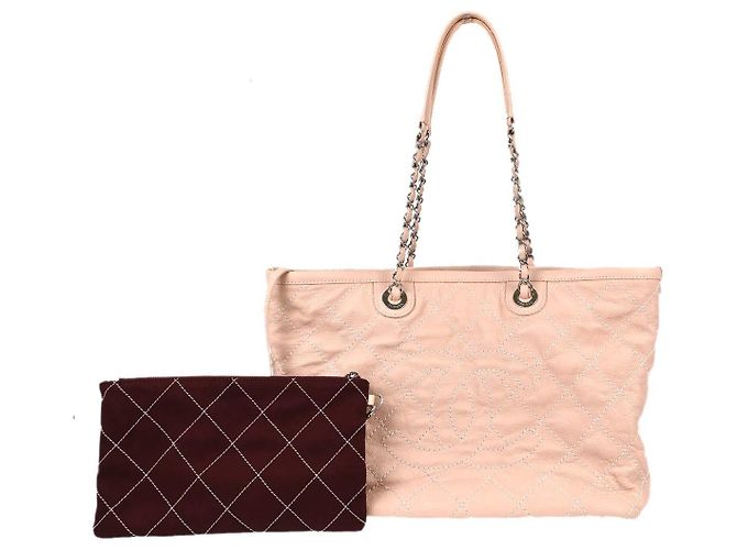 Chanel On The Road Quilted Leather Large Rosa