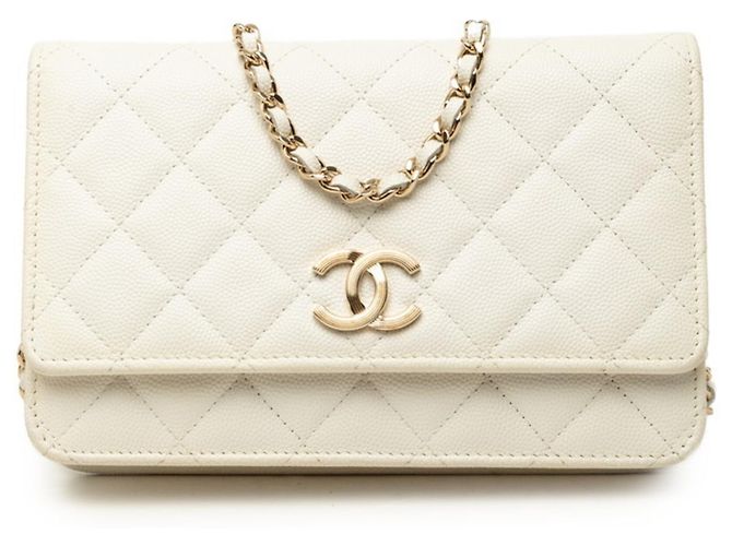 Bolsa de Ombro Chanel Matelassé Coco Mark com Carteira e Corrente Branco