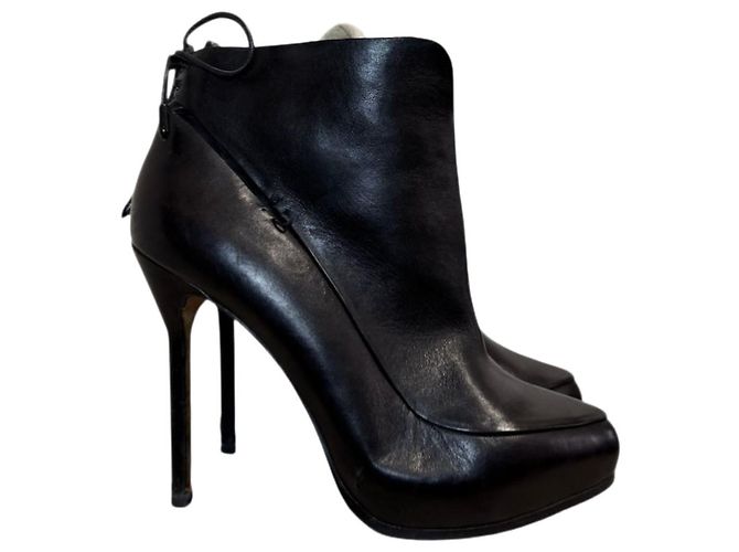 Botines Aquazzura negros T.38,5