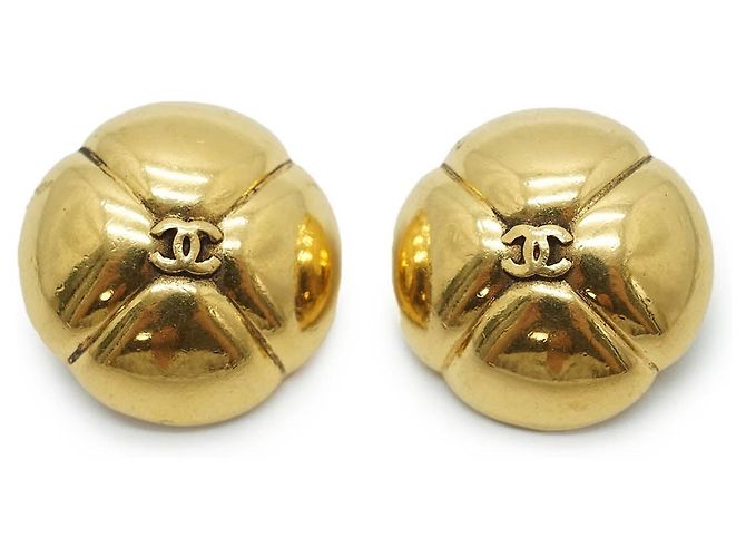 Chanel Orecchini a clip Coco Mark Round Flowers GP D'oro