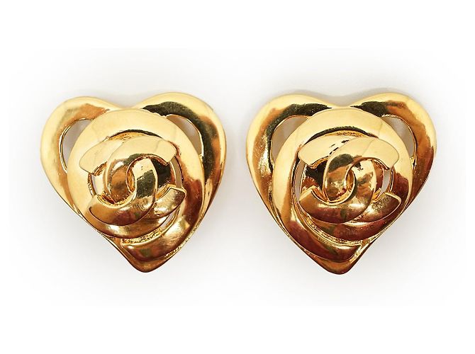 Chanel Orecchini a clip a forma di cuore CC GP D'oro