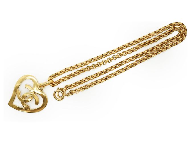 Chanel Colar de Coração CC Vintage Dourado