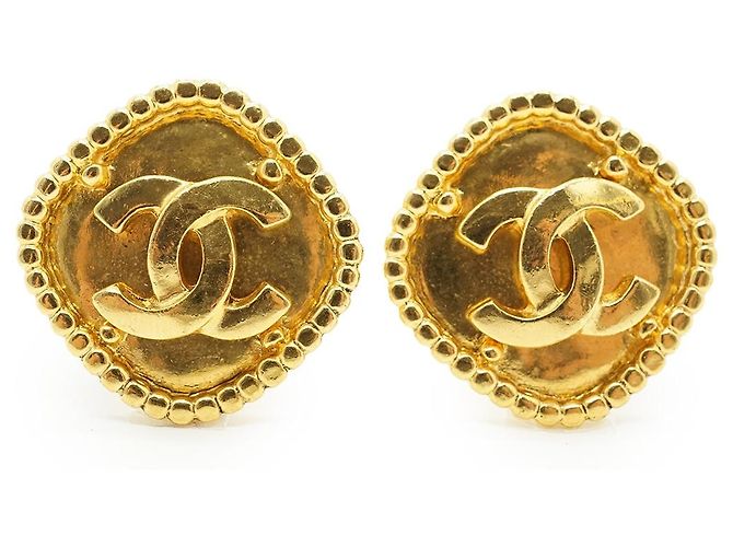 Chanel Boucles d'oreilles clips CC en forme de losange GP Doré