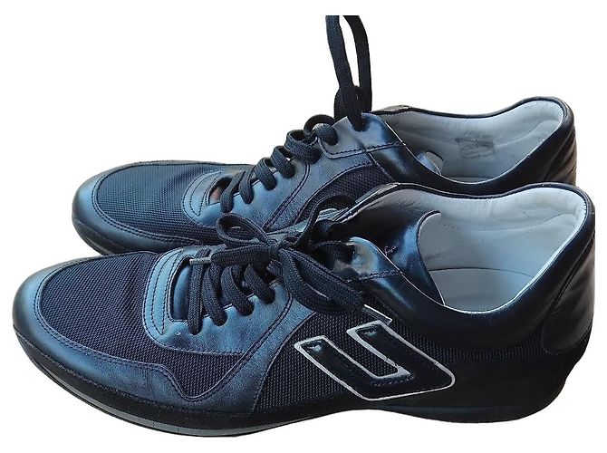 Sneakers Cesare Paciotti in pelle nera Nero