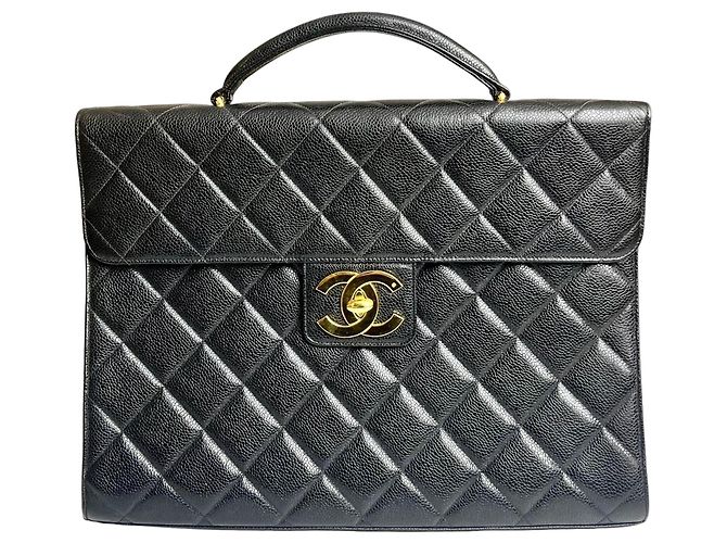 Chanel Porte-documents Classique XL Jumbo Cuir Caviar Noir Bijouterie dorée