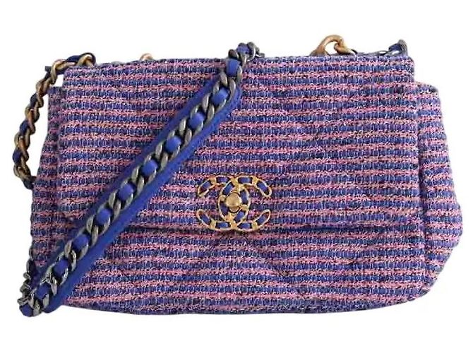 Bolsa de ombro Chanel 19 rosa