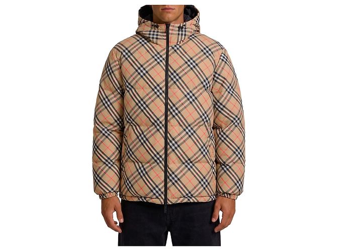 Burberry Reversible Snowdonia Check down jacket Beige