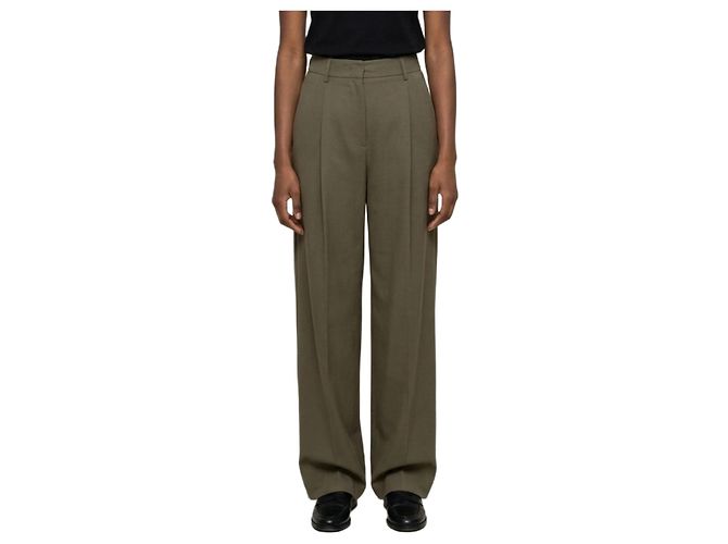 Sutton New York Leicht dehnbare Canvas-Hose in Military Green