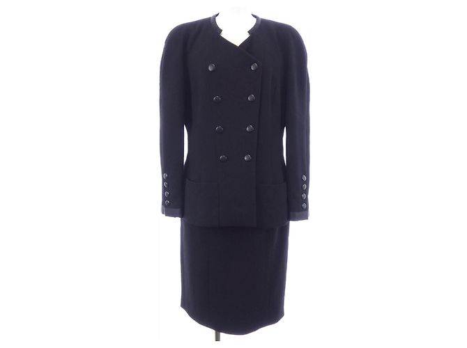 Chanel P06271V03075 96C Suit Black