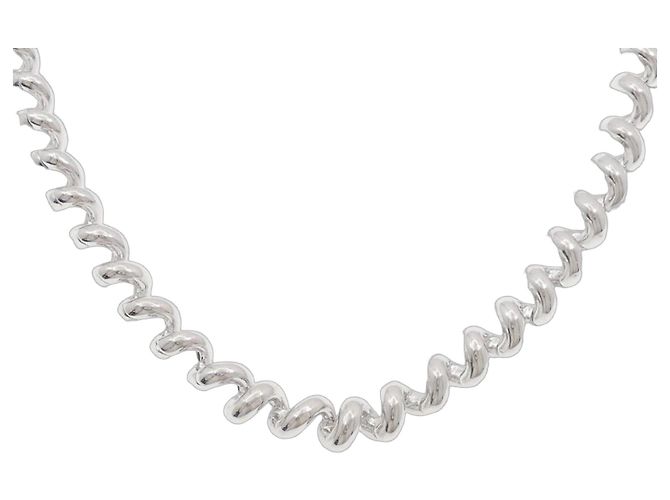 Collier Boucheron en or blanc 750 Argenté