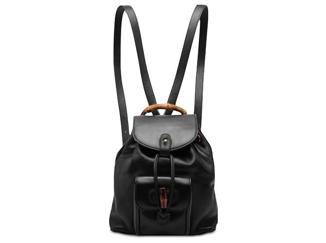 Bamboo Mochila Mini Gucci em couro de bezerro preto com cordão e bambu