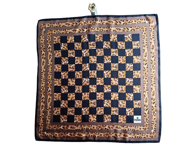 Lenço de seda Fendi estampa de leopardo e xadrez Marrom Preto