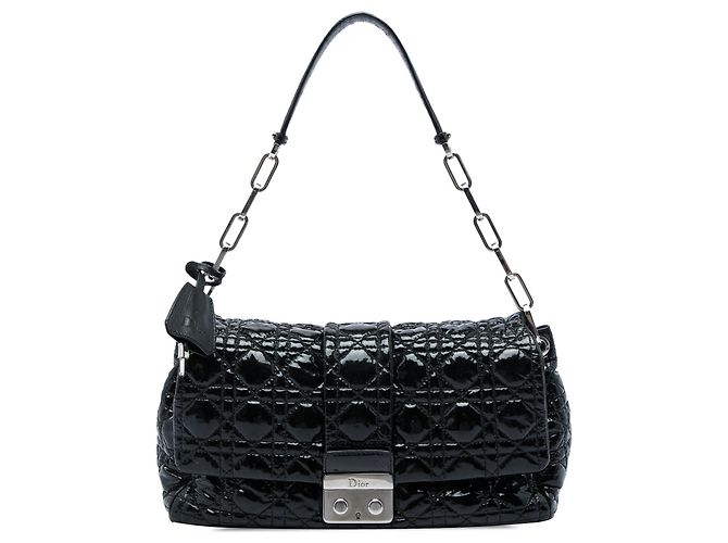 Borsa a tracolla Dior New Lock in vernice Cannage nera Nero