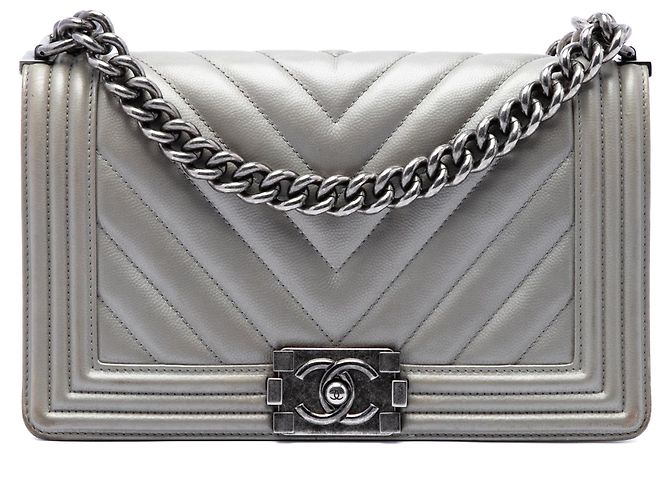 Borsa a tracolla Chanel Boy Flap Old Medium Chevron Caviar Argento