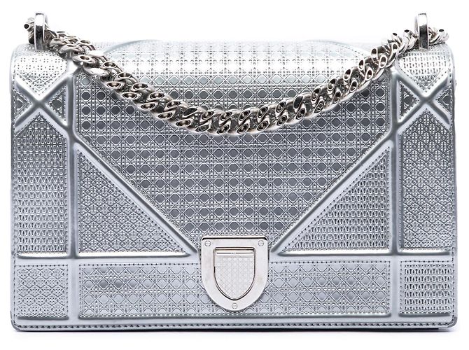 Bolsa Tiracolo Diorama Microcannage em Verniz Prateado Dior Prata