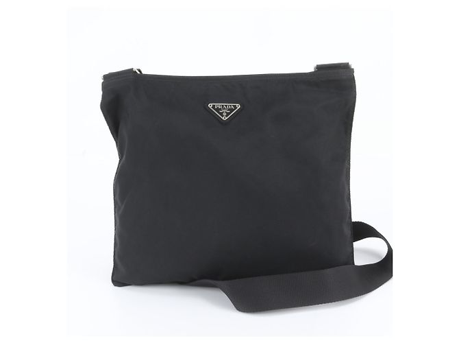 Sac à épaule Prada en nylon Tessuto avec logo triangle Noir