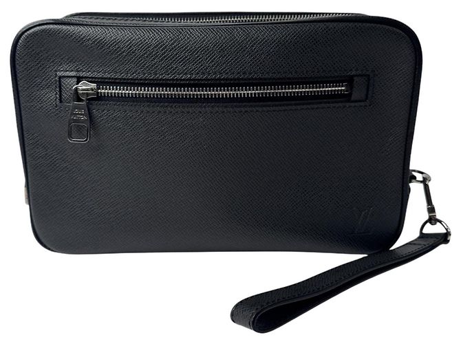 Louis Vuitton Taiga Neo Pavel Second Bag Gris