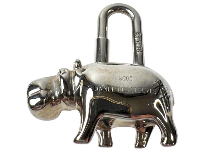 Hermès Hermes Cadena Cabas 2005 Limited Edition Keychain Charm Argento