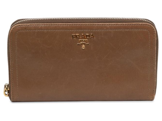 Cartera larga Prada de piel marrón con cremallera Castaño