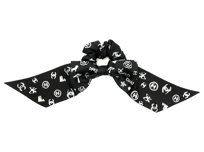 NEUES CHANEL LOGO CC AA9265 HAARACCESSOIRE SCRUNCHIE Schwarz
