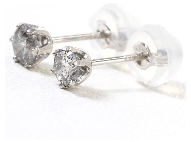 Autre Marque Pendientes de botón de platino PT900 con diamantes