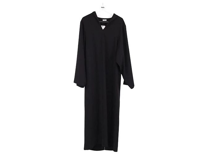 Robe noire Totême