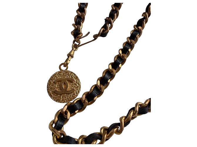 Timeless Cinturón Chanel CC Charm Negro Dorado