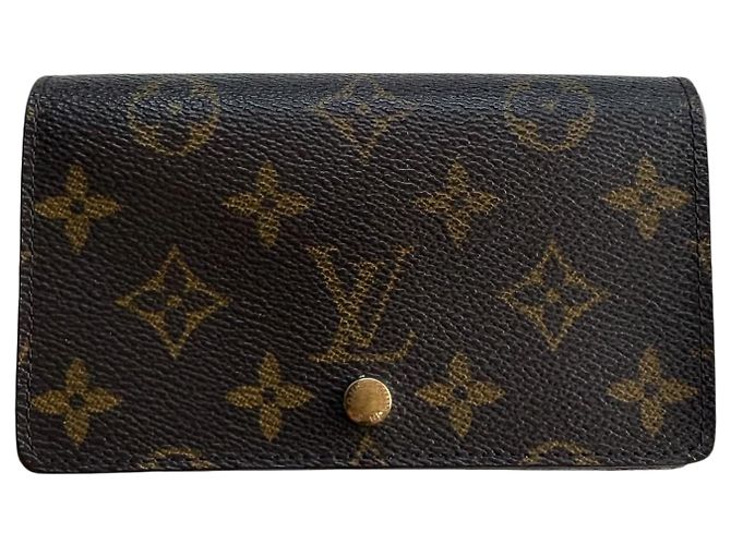 Carteira Zippy em Canvas Monogram Louis Vuitton Marrom Monograma
