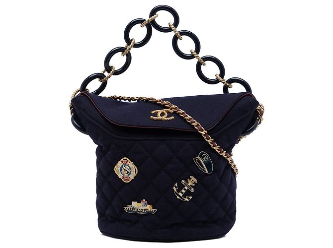 Bolsa Bucket Chanel Blue Paris Hamburg em lã acolchoada com charms Azul Azul marinho