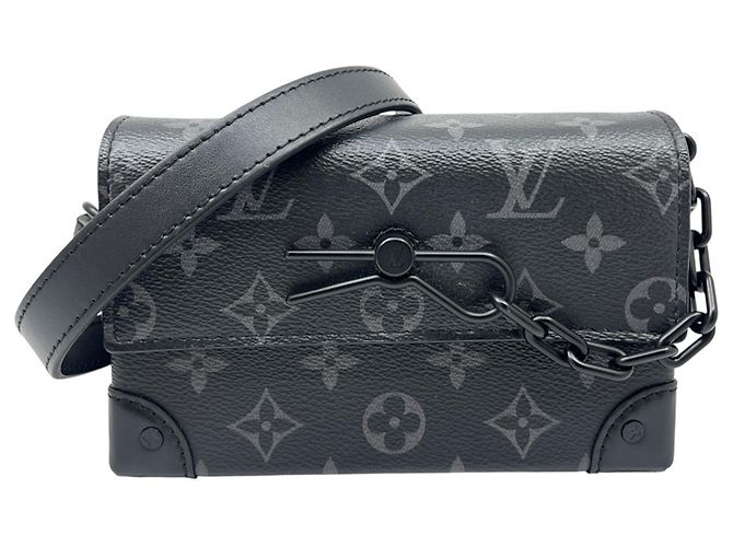 Louis Vuitton Monogram Eclipse Steamer Wearable Wallet Schwarz Monogramm