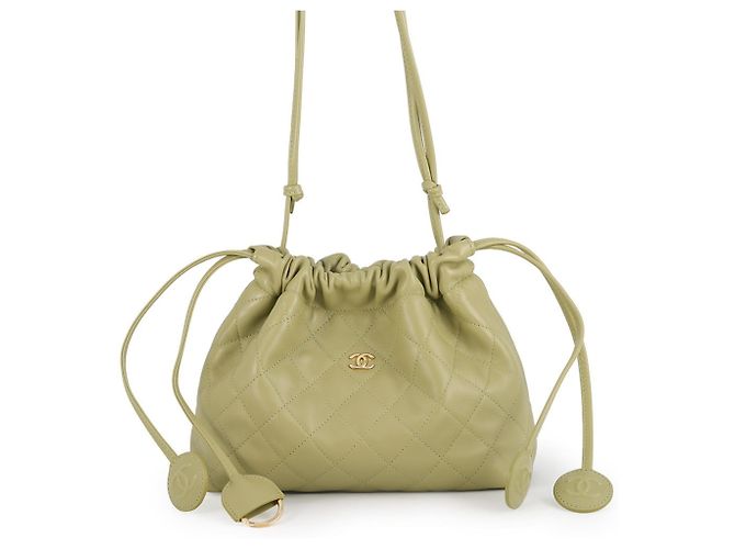 Bolsa de Ombro Chanel Matelassé