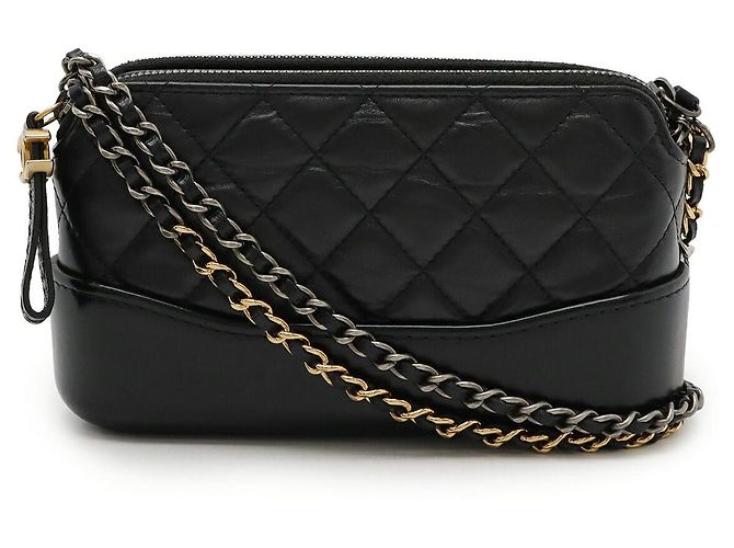 Borsa a tracolla con catena Chanel Gabrielle Matelassé Nero