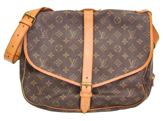 Louis Vuitton Saumur Monogram Canvas 35 Castaño