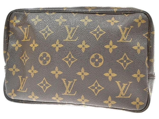 Louis Vuitton Trousse Toiletry Monogram Canvas 23 Braun