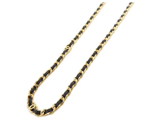 Colar Chanel ABH129 Preto Dourado