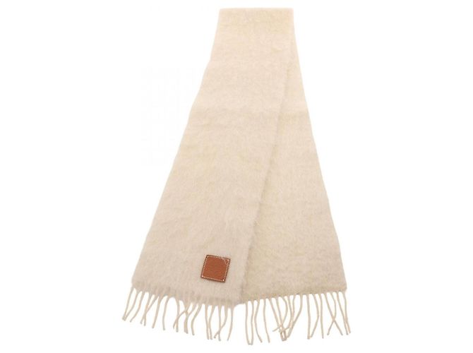 Bufanda Loewe Anagram en Blanco
