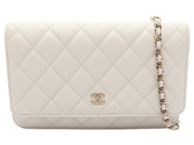 Bolsa de Ombro Chanel Matelassé White Branco