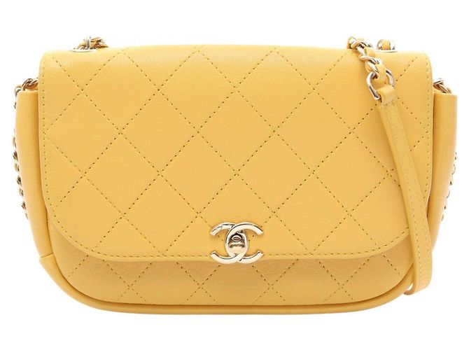 Borsa a tracolla Chanel Matelassé Gialla Giallo