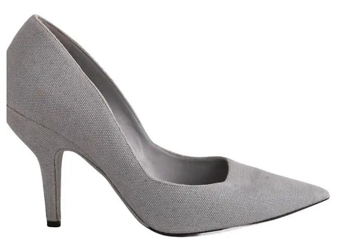 Louis Vuitton Grey Cloth Heels Size 39