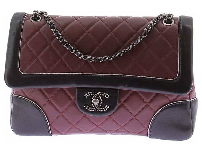 Chanel Bolsa "Paris Salzburg" em couro acolchoado bordô e preto Bordeaux