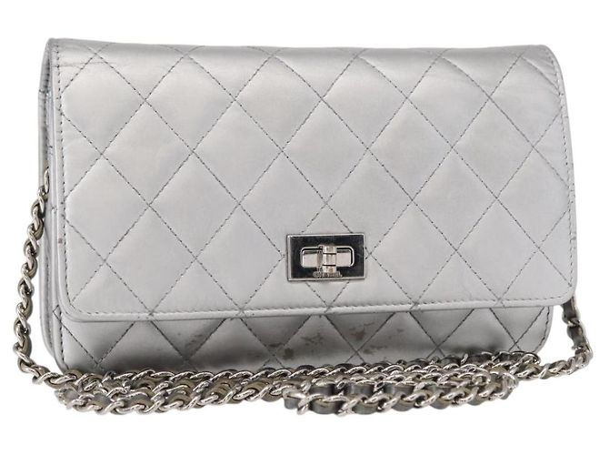 CHANEL Matelasse Chain Wallet Cuir Silver CC