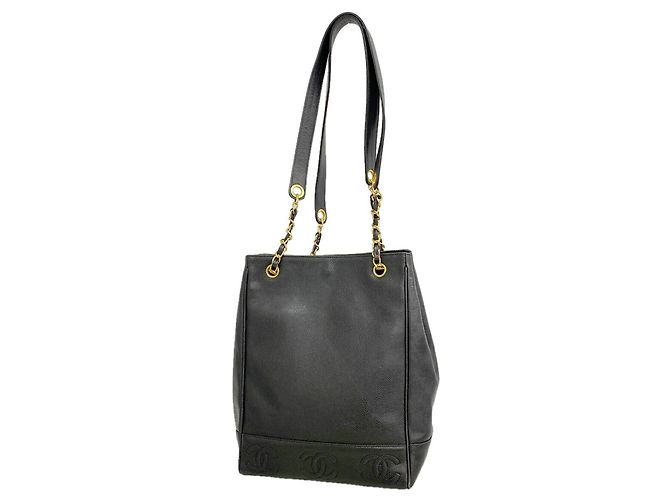 Bolsa de ombro Chanel Triple Coco em couro caviar Preto