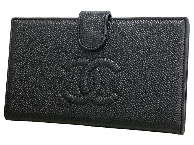 Cartera larga de Chanel en piel de becerro granulada negra Negro