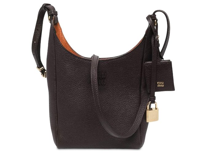 Bolsa Crossbody Miu Miu em couro texturizado marrom