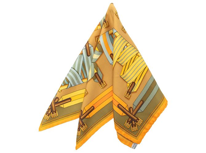 Pañuelo Hermès Yellow Les Sangles Amarillo Mostaza